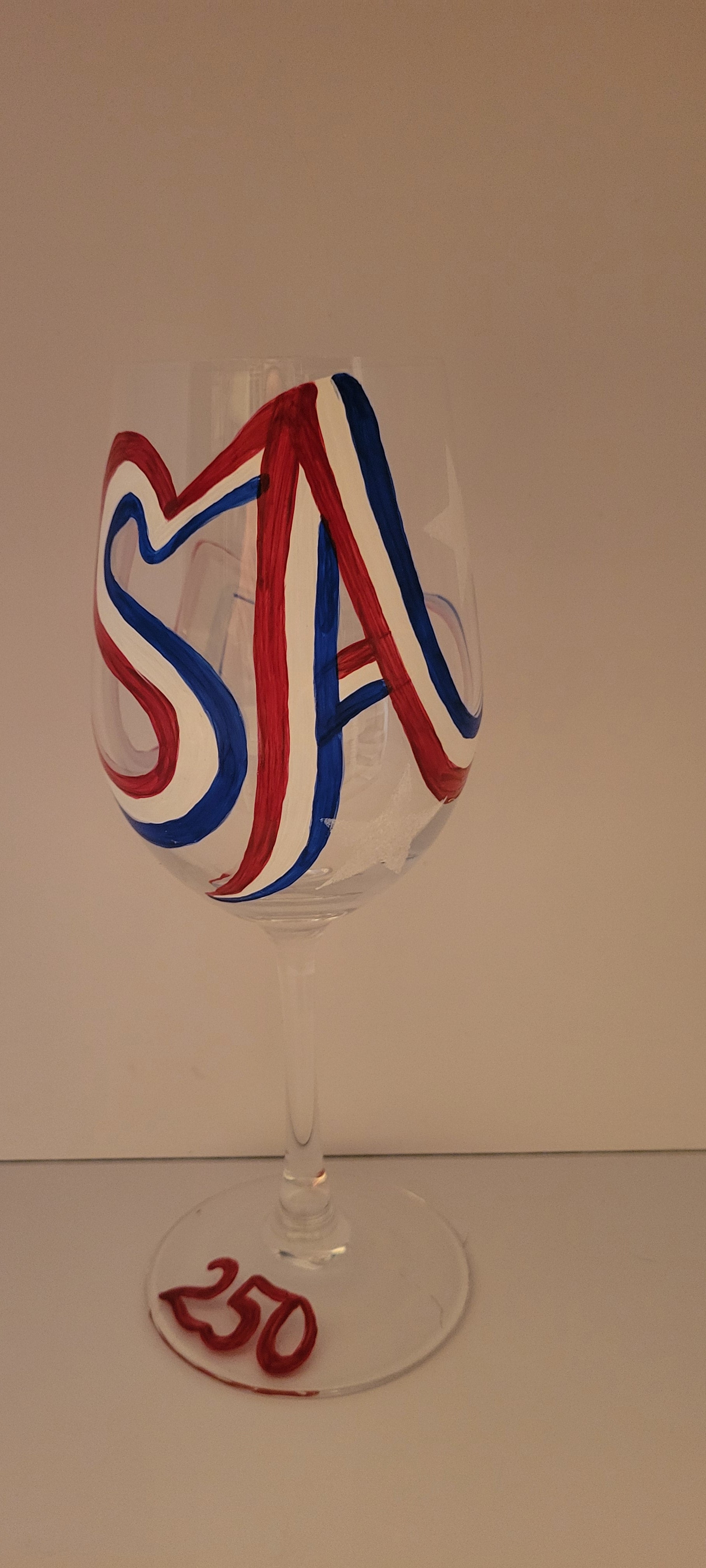 USA wine glass