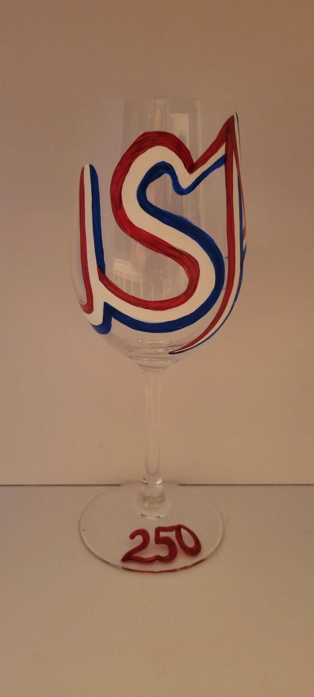 USA wine glass